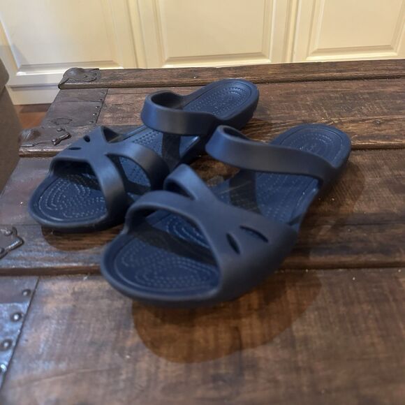Crocs Kelli Navy Blue Slides Slip On Sandal Flip Flops Shoes Women’s Size 8 - Picture 1 of 5
